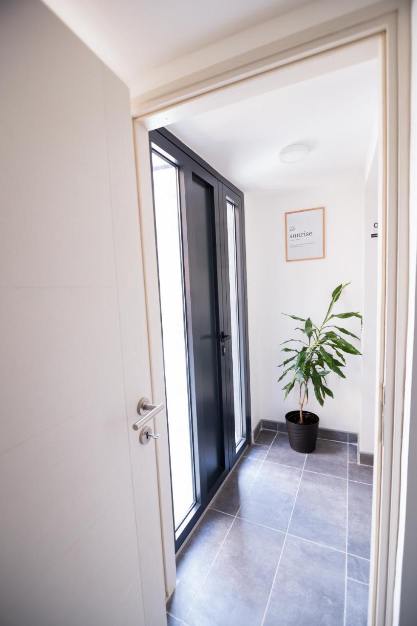 Sunrise Apartments Ni Eksteriør bilde